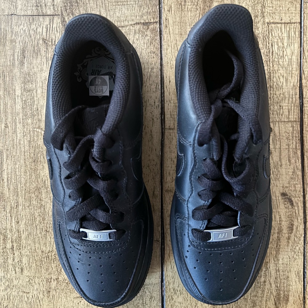 Nike Air Force One - Black - Size 4Y